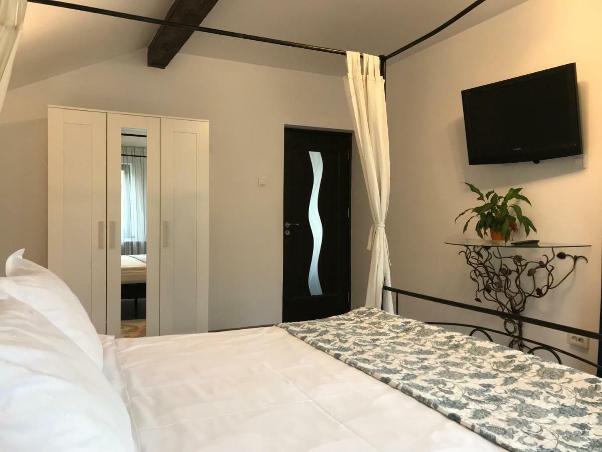 דירות בראשוב Calea Poienii Penthouse מראה חיצוני תמונה